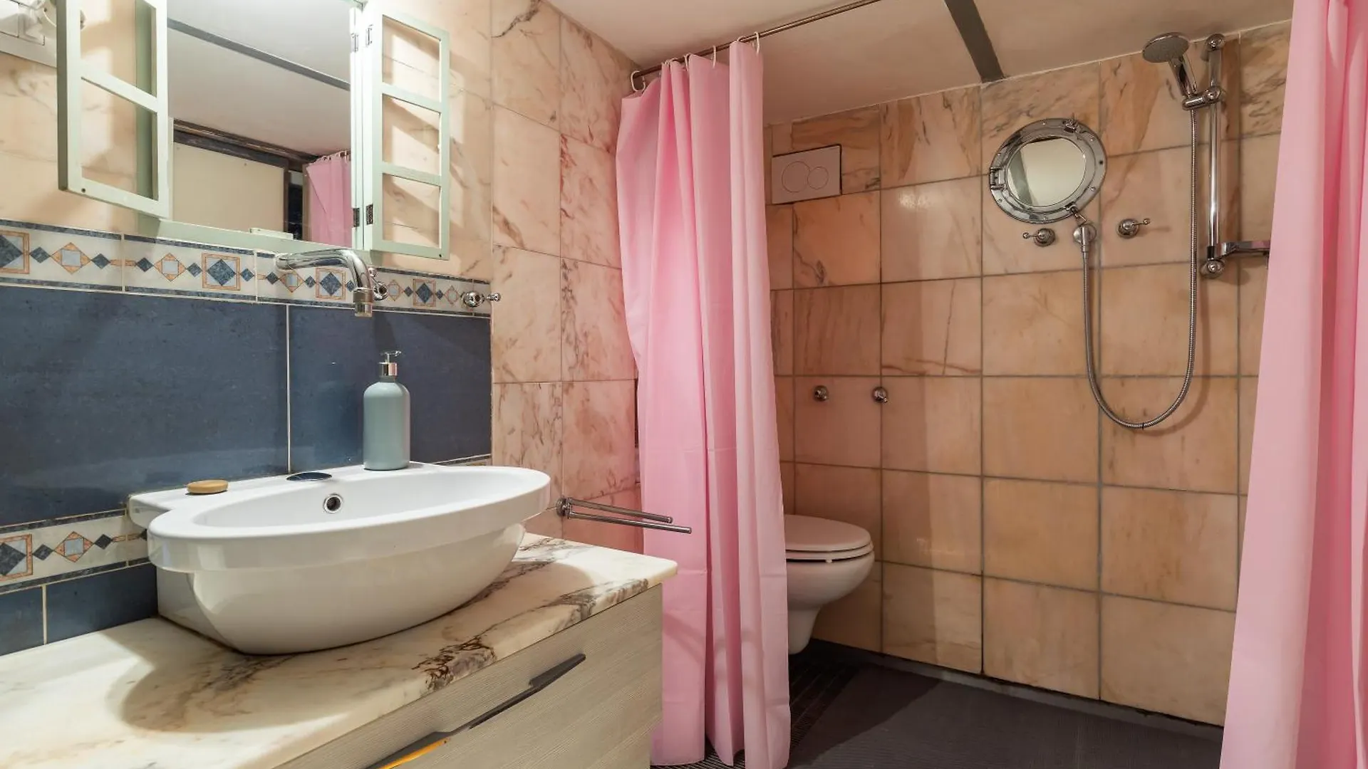 The Happy Suite, Just Renovated 0*, 罗马 意大利